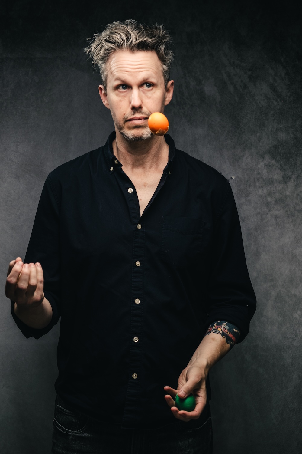 Noah Masterson, juggling eggs, photo by John Cuba Lewis